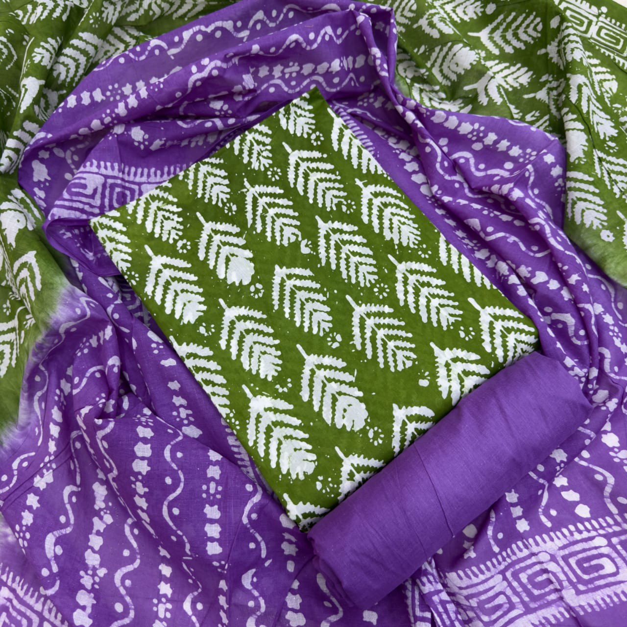 Premium Quality Mom Batik Unstitched Three Pieces New Design